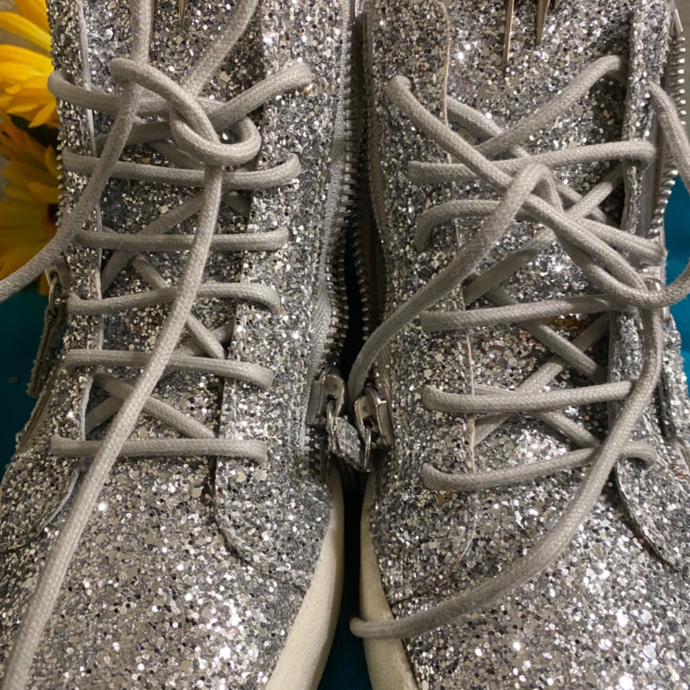 Authentic Giuseppe Zanotti - image 2